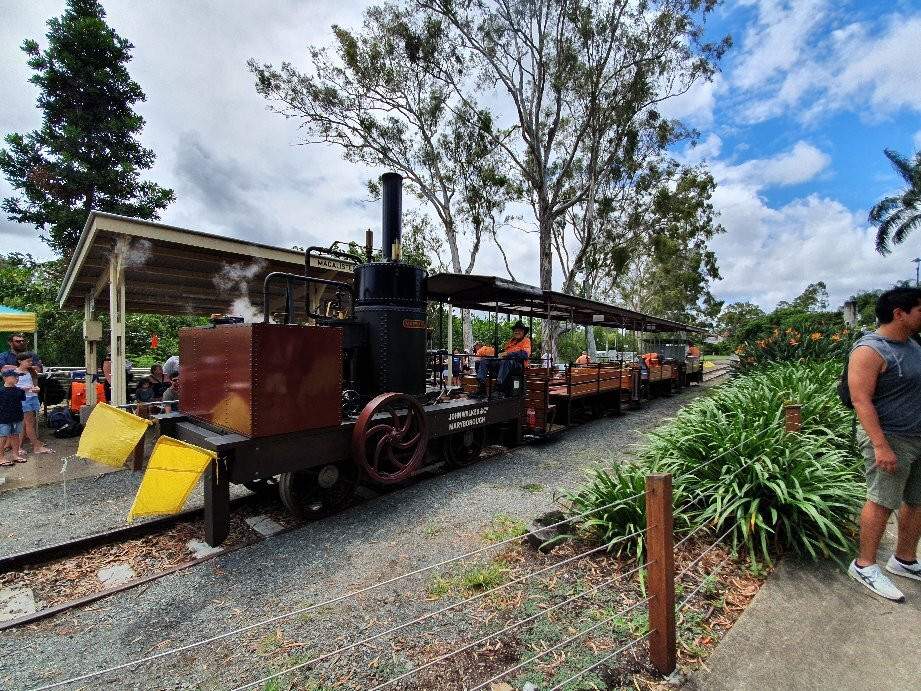 Mary Ann Steam Locomotive景点图片