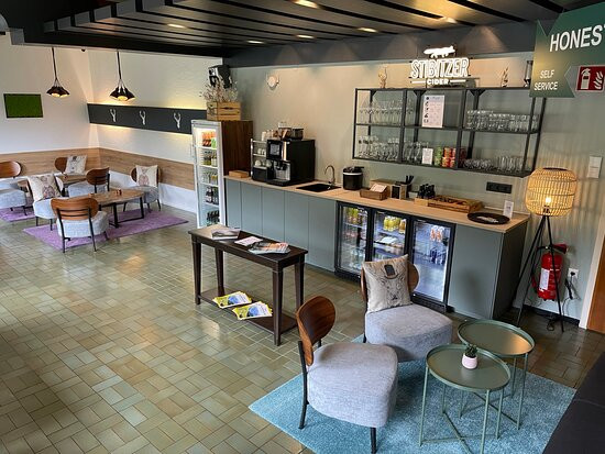 Hotel Kronenhirsch主图