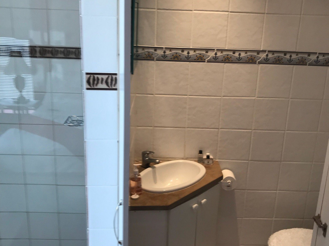 15 on Penguin Guest House主图