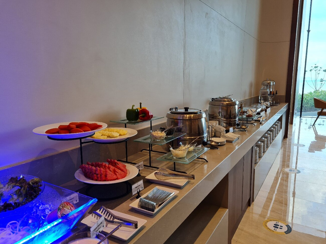 S. Sriracha Hotel & Residence主图