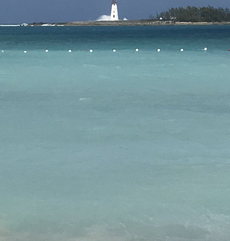 Paradise Island Lighthouse景点图片