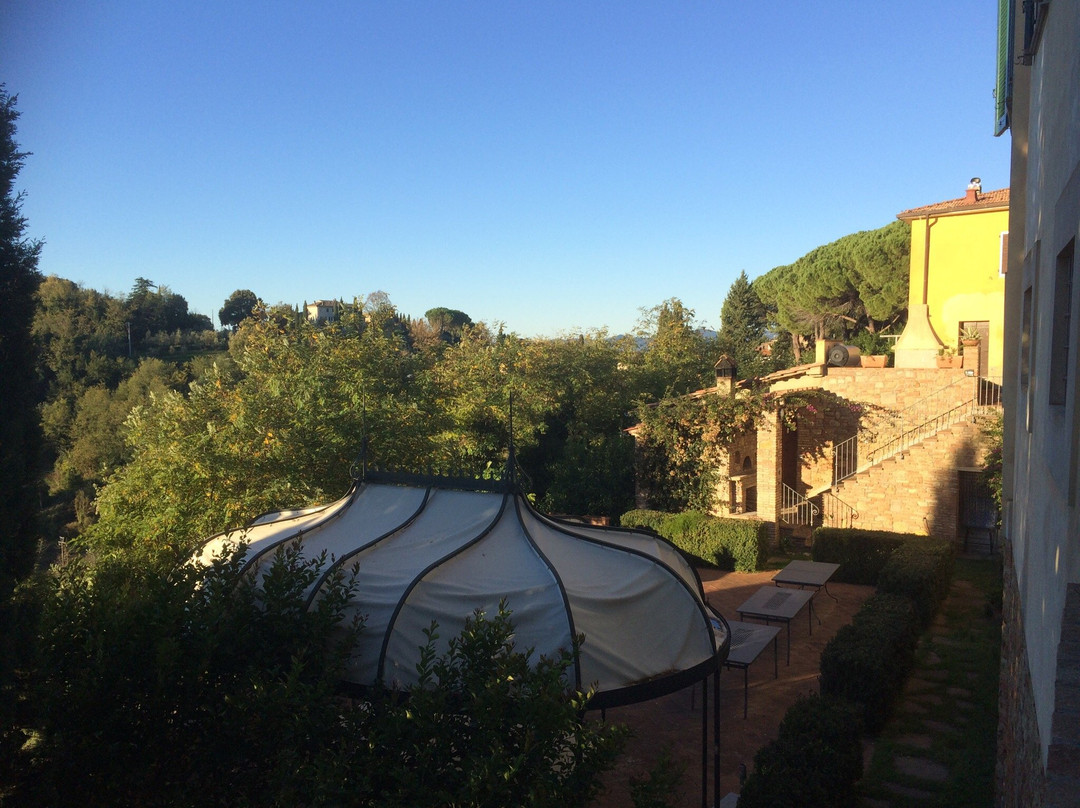 Usigliano餐馆和美食-Vecchia Fattoria Castelli