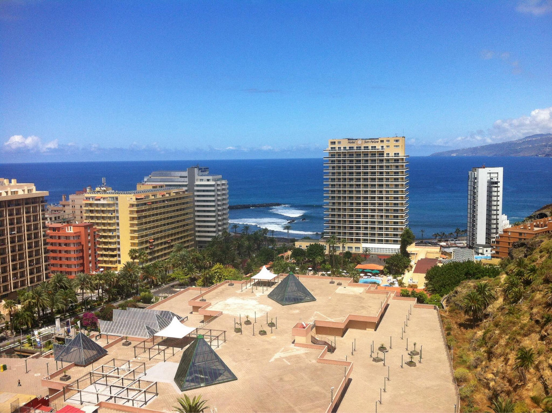 Centro Comercial Martiánez-德拉克鲁兹索尔港必去景点