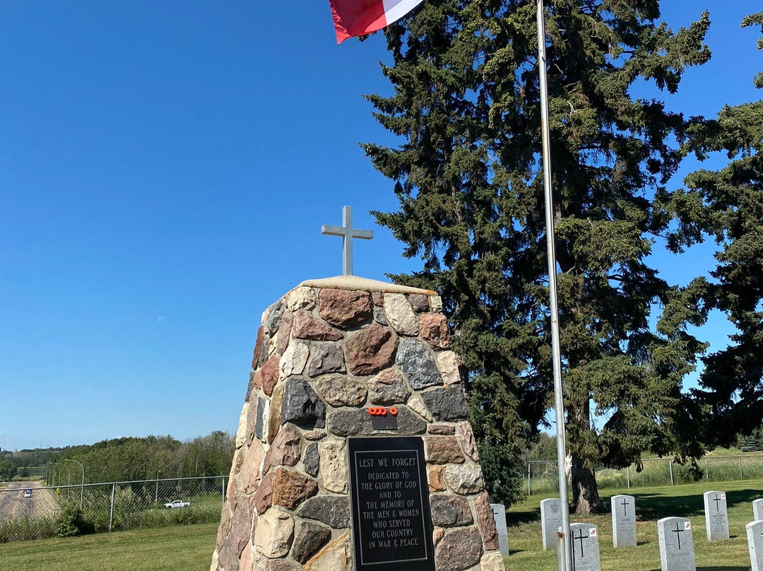 Innisfail Cemetery景点图片