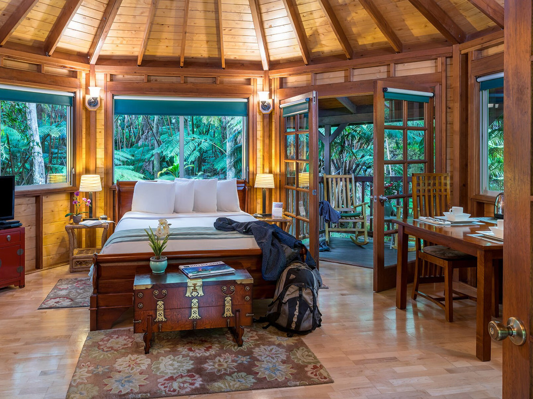 火山村庄饭店主图