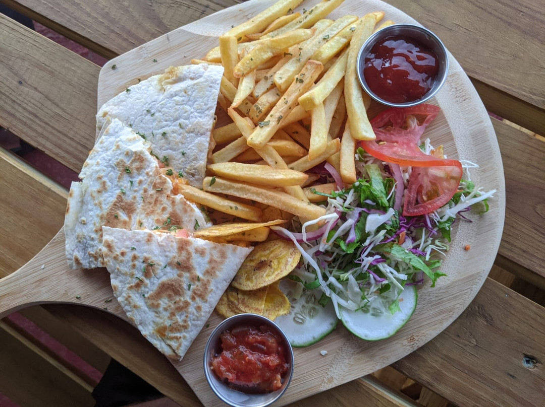 Calibishie餐馆和美食-Rainbow Restaurant & Bar By Caribbean Flavor Cuisine