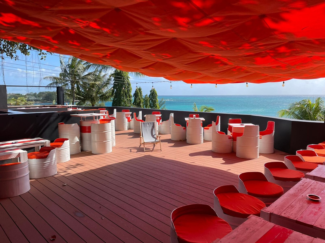 Pereybere餐馆和美食-The Cloud Rooftop, Lounge Bar & Tapas Bar