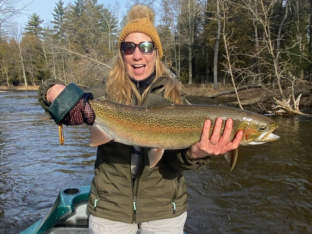 Pere Marquette River Lodge主图