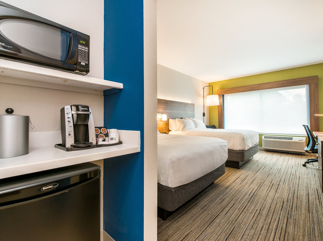 Holiday Inn Express & Suites Lagrange By IHG主图