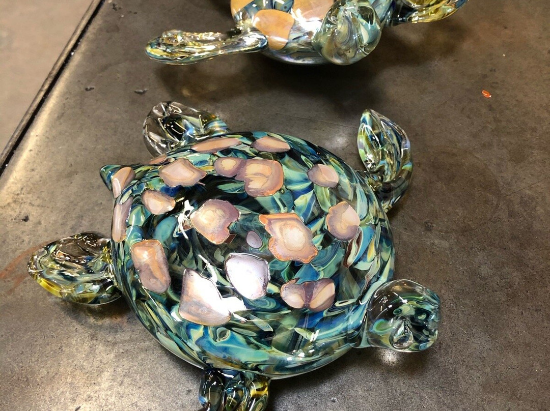 Blown Away Glass Studio-伊劳拉必去景点