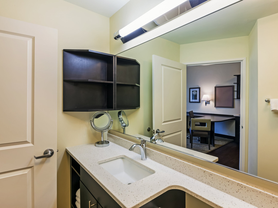 Candlewood Suites Lenexa - Overland Park Area by IHG主图