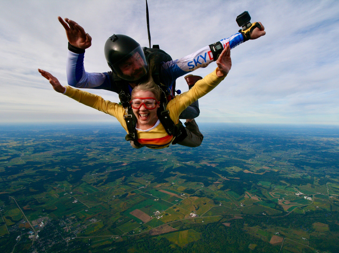Skydive Wisconsin Dells景点图片