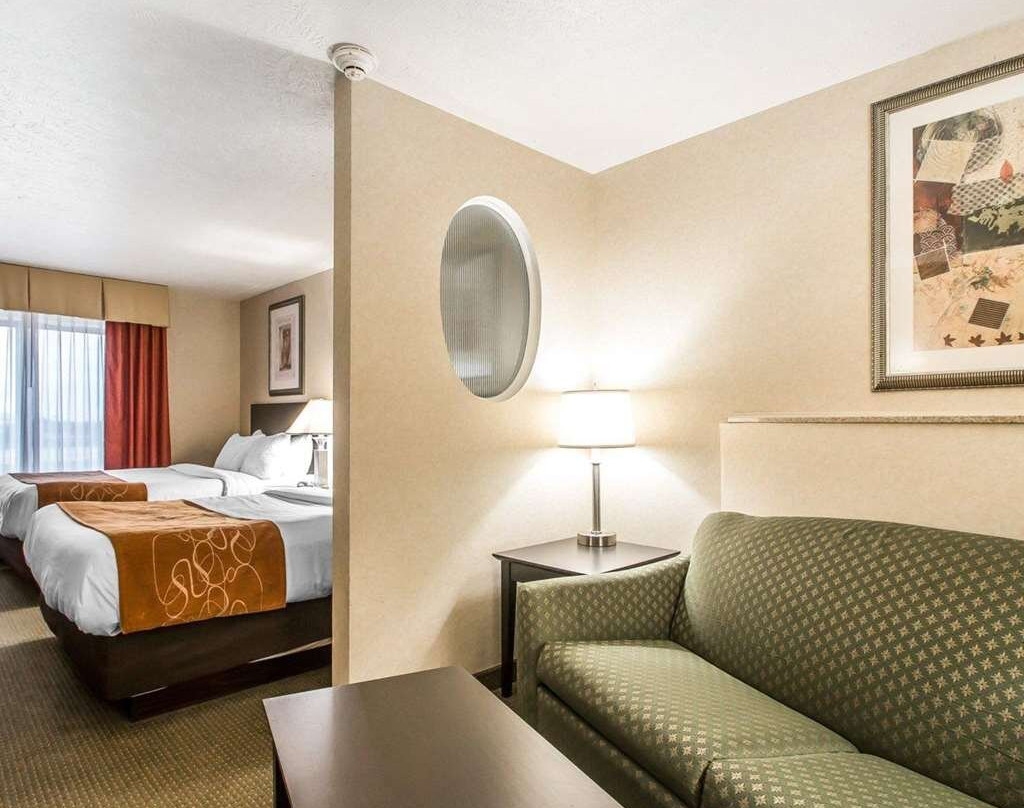 Comfort Suites Merrillville Near US 30主图