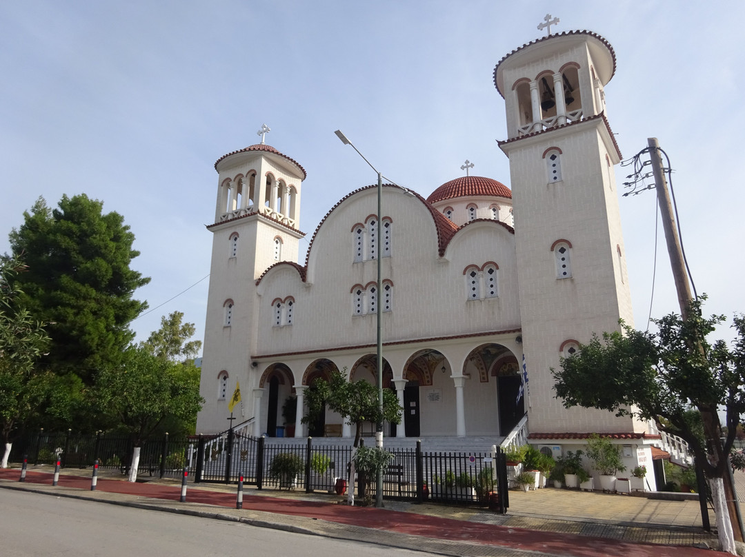 Ierós Naós Agías Varváras-Lamia必去景点