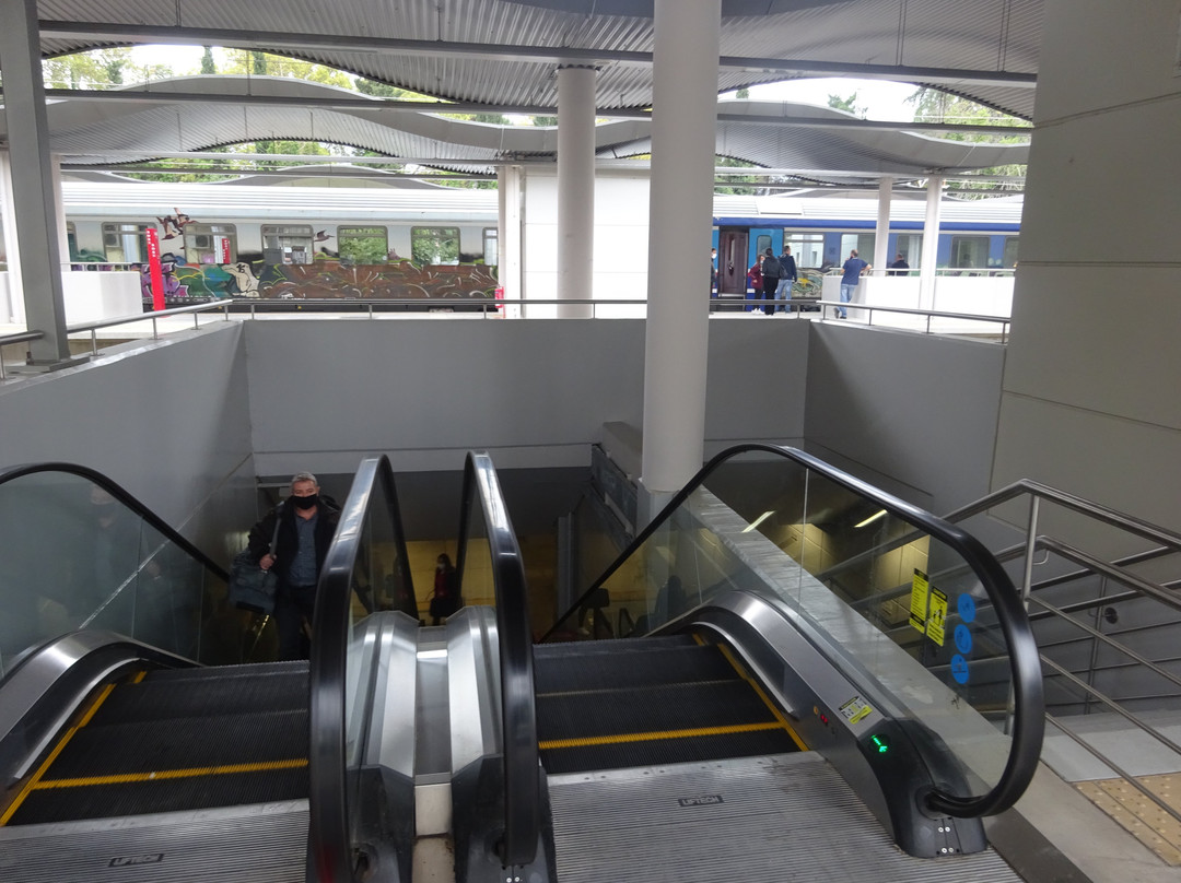 Lianokladi Train Station景点图片