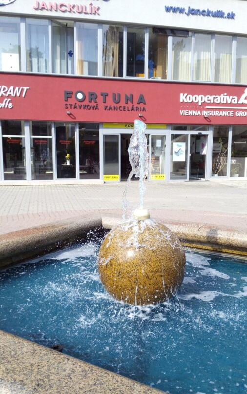 Fontana Hviezdoslavovo Namestie