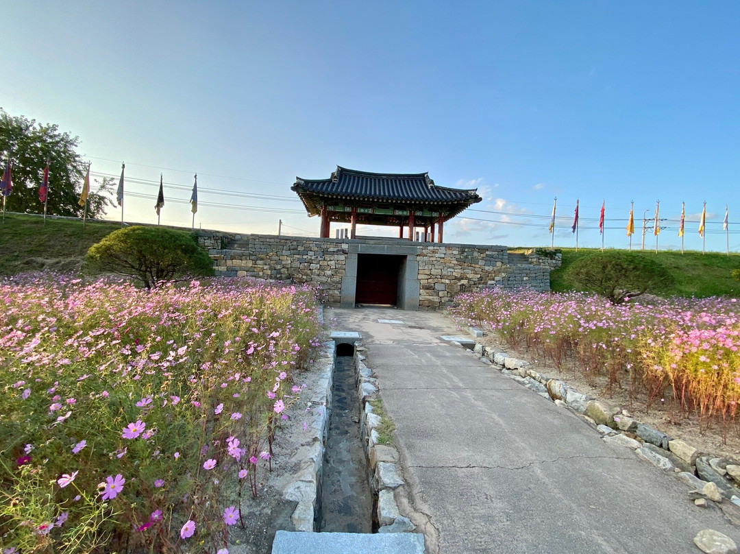 Haemee Eupseong Fortress景点图片