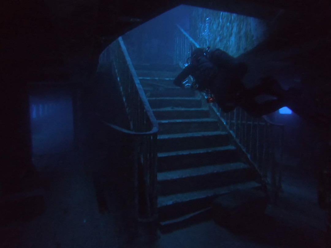 Endless Oceans Dive Centre-Ghajnsielem必去景点