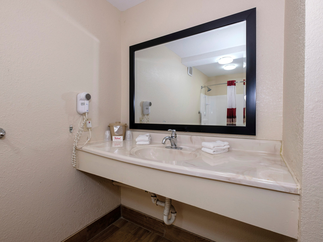 Red Roof Inn Columbus, MS主图