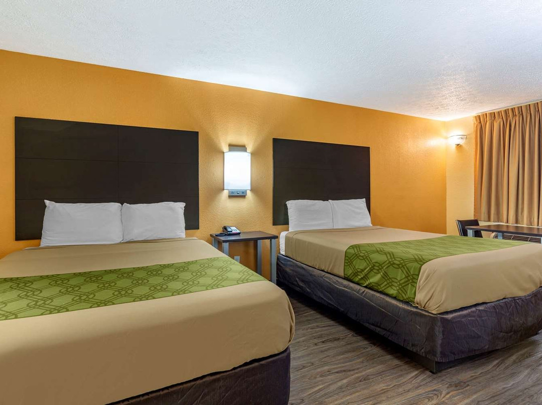 Econo Lodge North主图