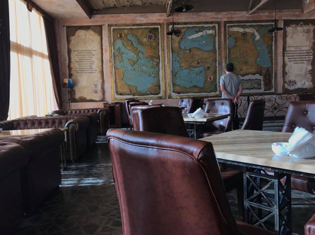 Caucasus Hotel主图