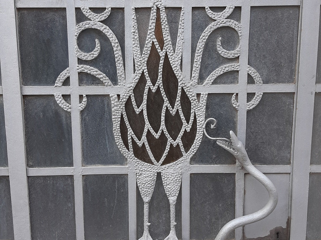 Puerta del taller de Josep Oliver景点图片