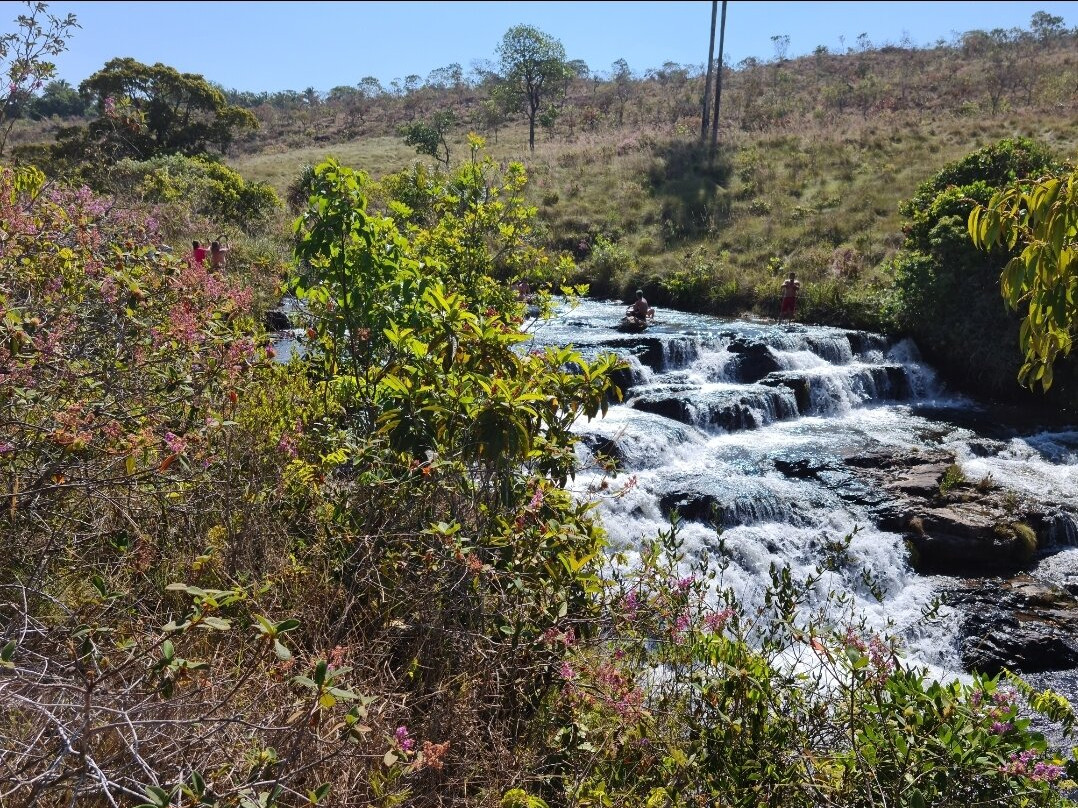 Cachoeira Véu de Noiva (Indaiá)景点图片