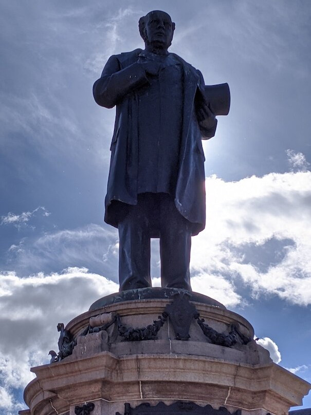 Thomas Coats Statue景点图片