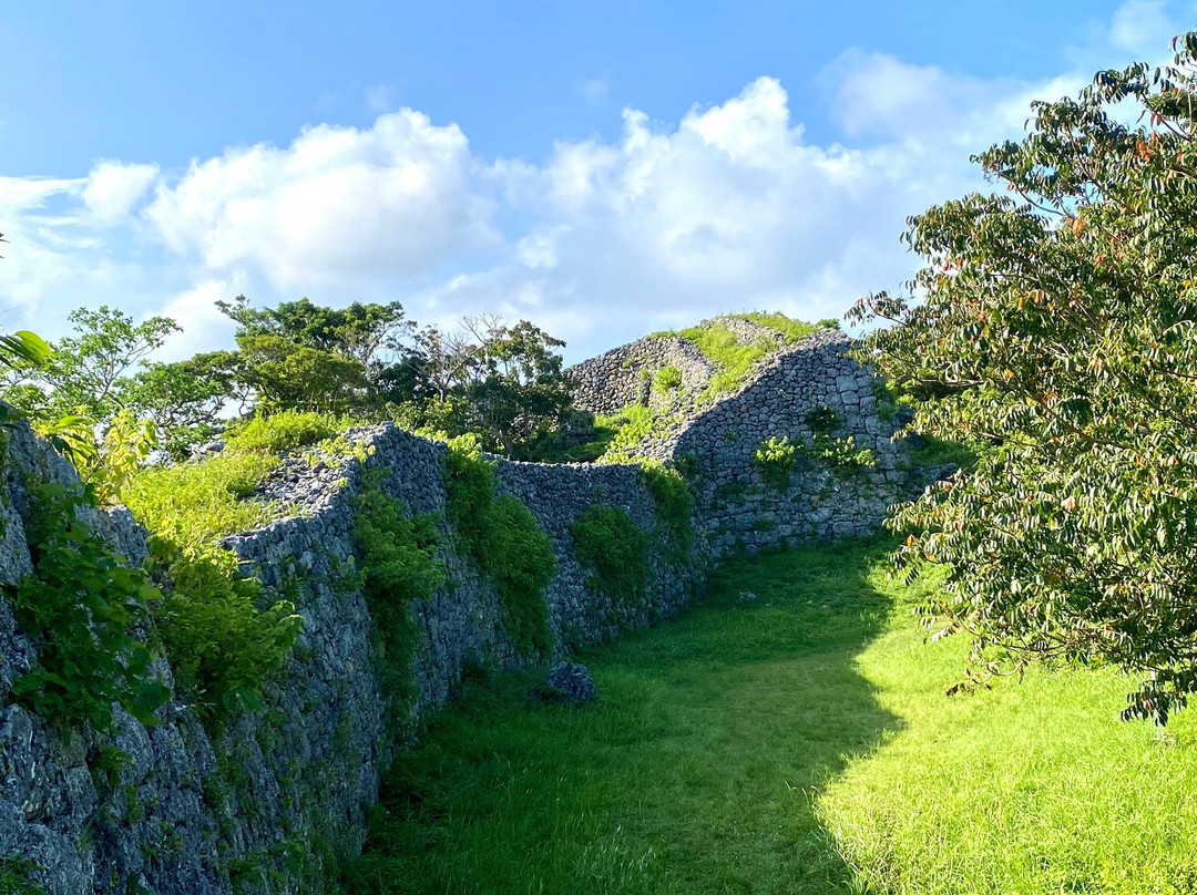 The Itokazu castle ruin景点图片