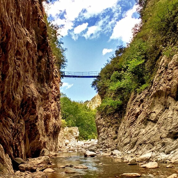 Panta Vrechei Canyon-卡尔派尼西必去景点