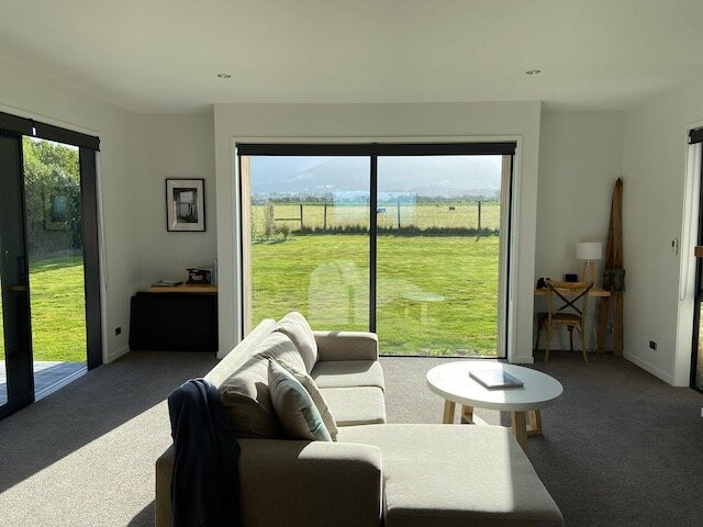 Glenburn Coastal Retreat主图