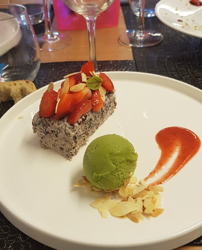 Hôtel Restaurant À La Maison主图