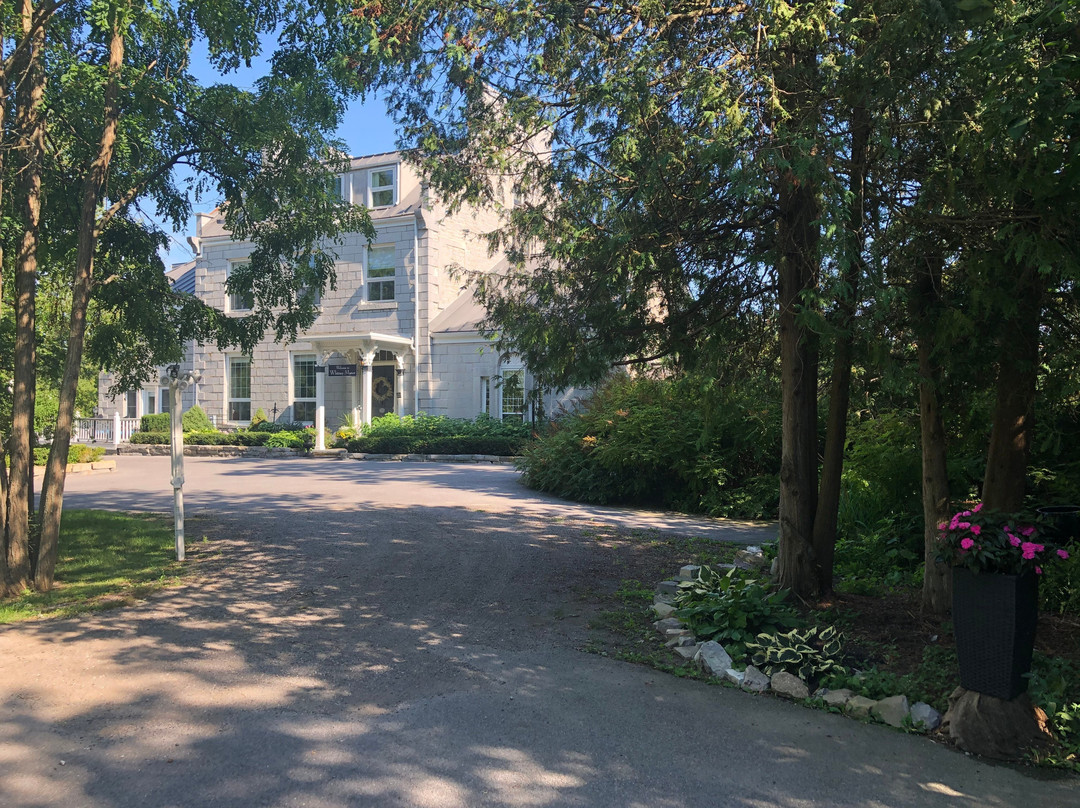 All Suites Whitney Manor主图