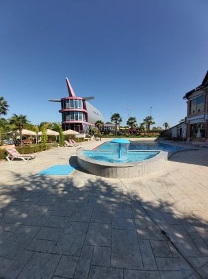 Vila Aeroport-泳池