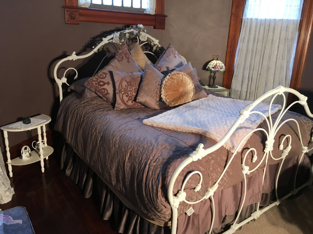 1884 Wildwood Bed and Breakfast Inn主图