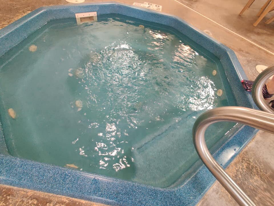 Irish Cottage Inn & Suites主图