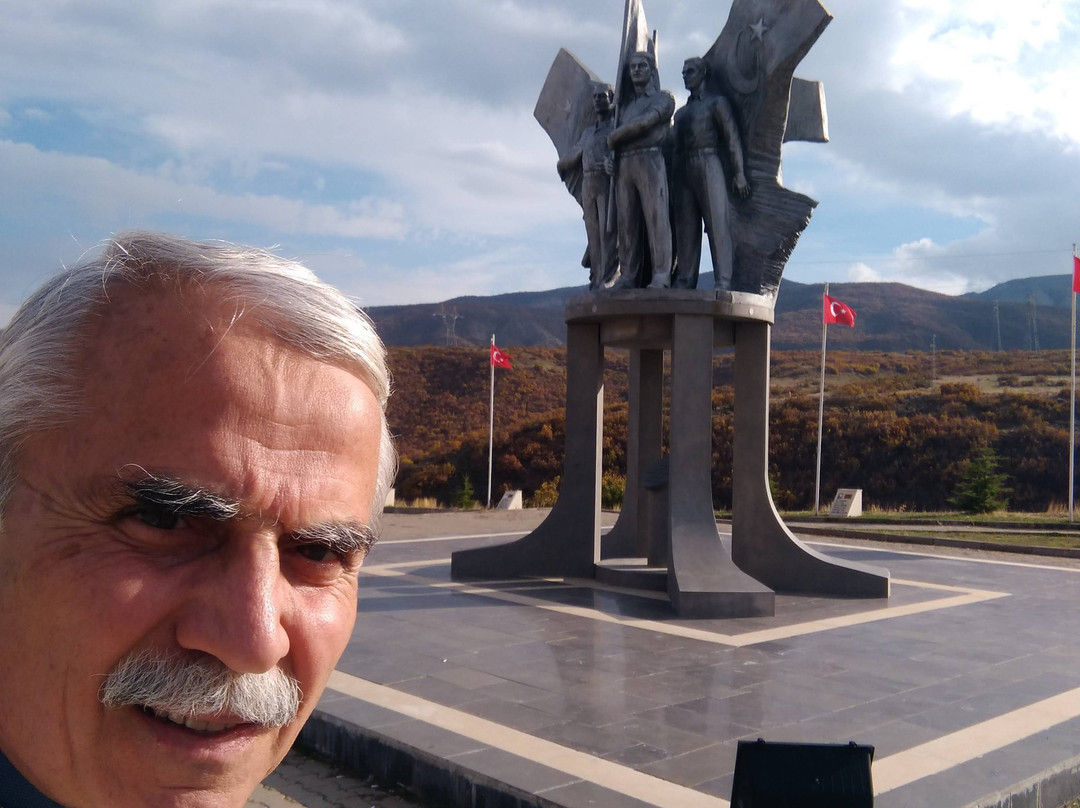 33 Sehit Anıtı-Bingol必去景点