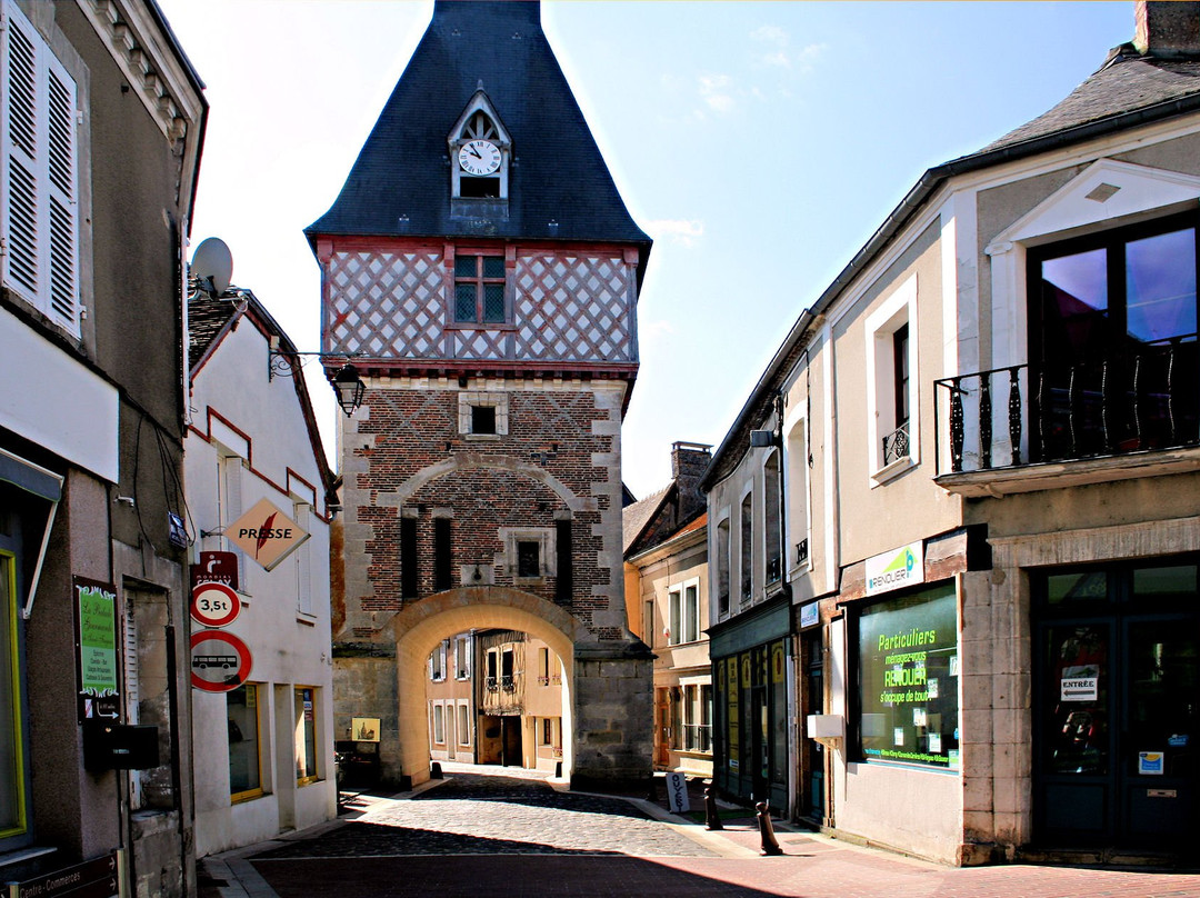 Le Beffroi de Saint-Fargeau-Saint-Fargeau必去景点