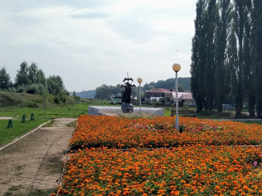 Obelisk to Soldiers Killed in Local Conflicts景点图片
