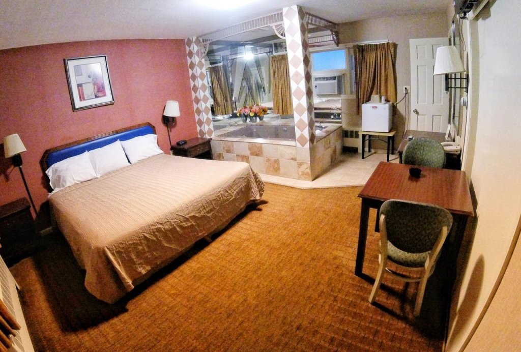 韦斯特斯普林菲尔德红地毯酒店主图