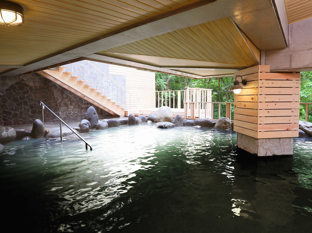 那须费罗拉雄酒店主图