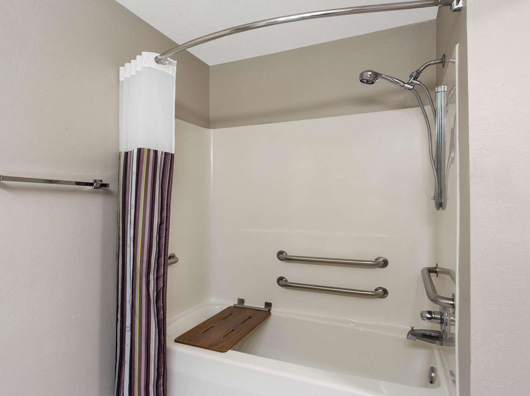 La Quinta Inn by Wyndham Peru Starved Rock State Park主图