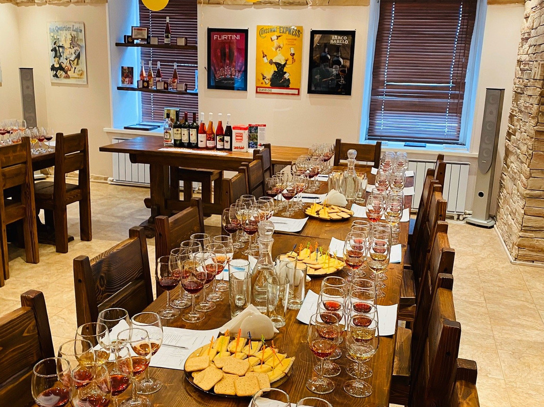 Port Vesyegonsk主图