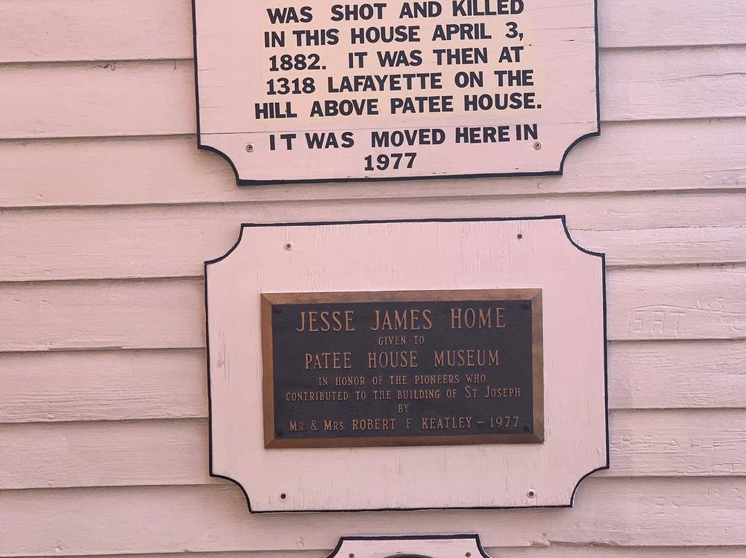 Jesse James Home Museum景点图片