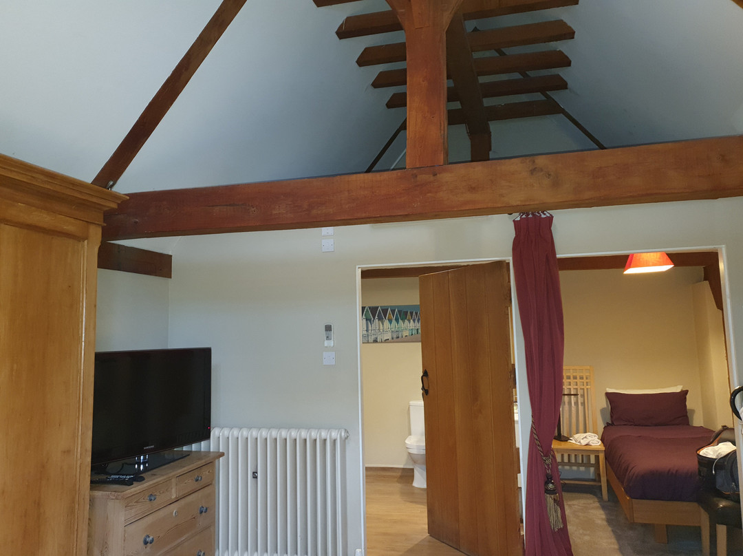 汤奇谷仓酒店主图