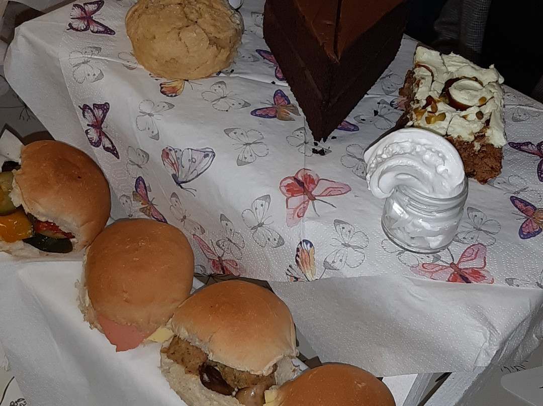 Beehive Honey Pot Tea Rooms-Rosliston必去景点