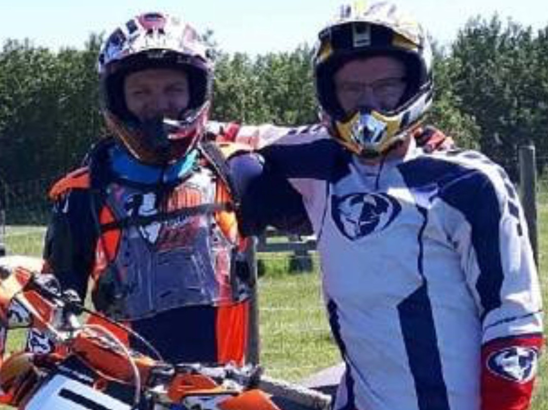 Barry’s Ultra Motorsports Park-Busby必去景点