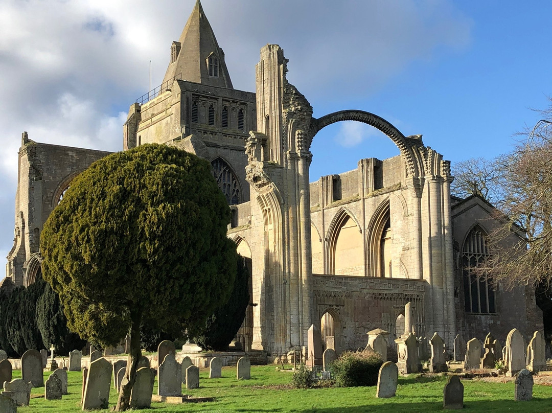 Crowland Abbey景点图片