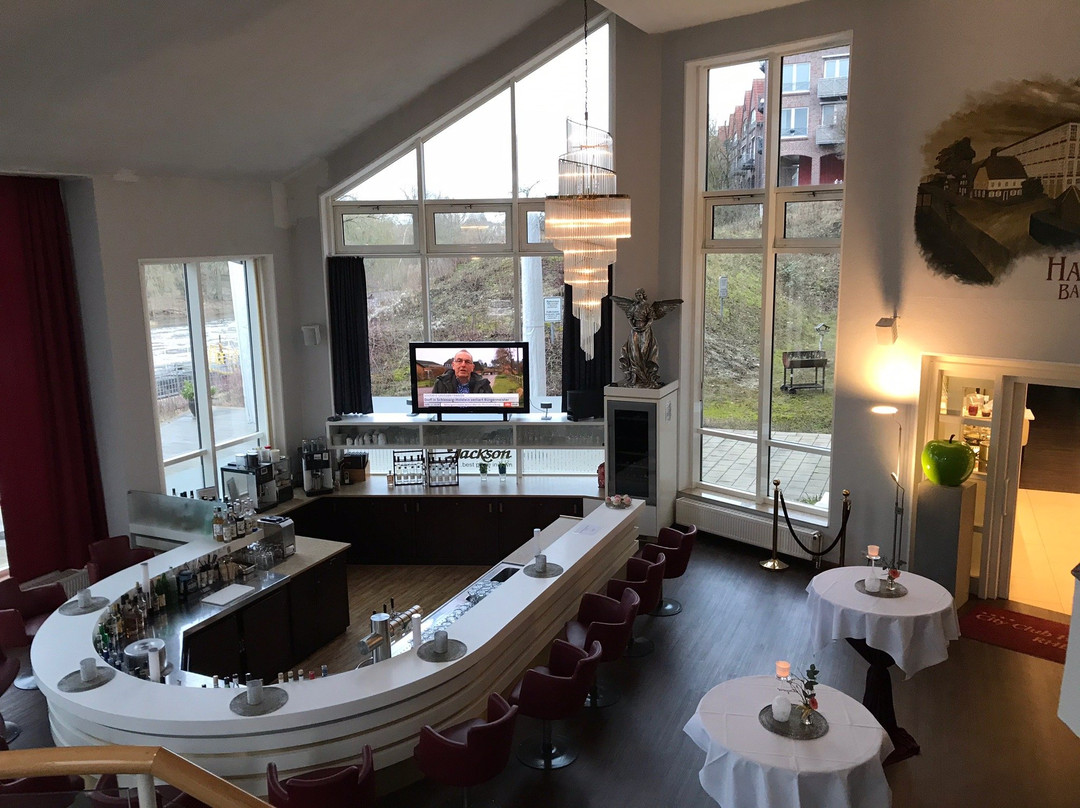 莱茵城市俱乐部酒店主图