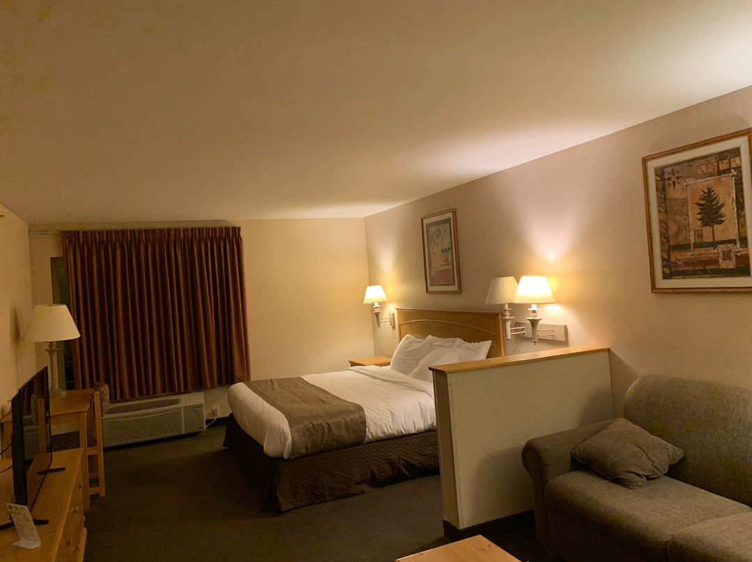 Rodeway Inn & Suites主图